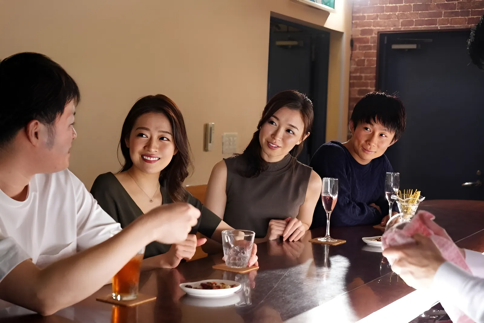JUQ-281 Exchange spouses with close friends