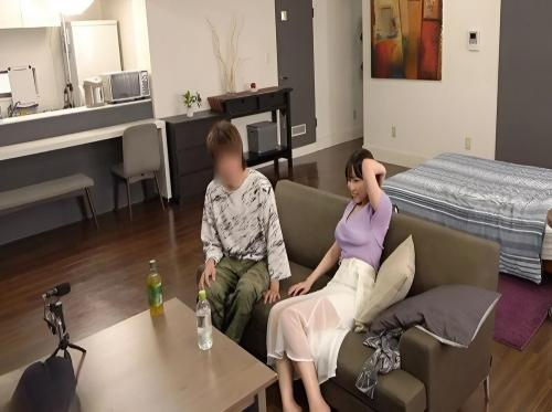 Le défi d'avoir des relations sexuelles avec un mec étrange dans un hôtel