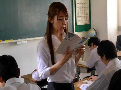 여교사 키노시타 아즈미의 강간