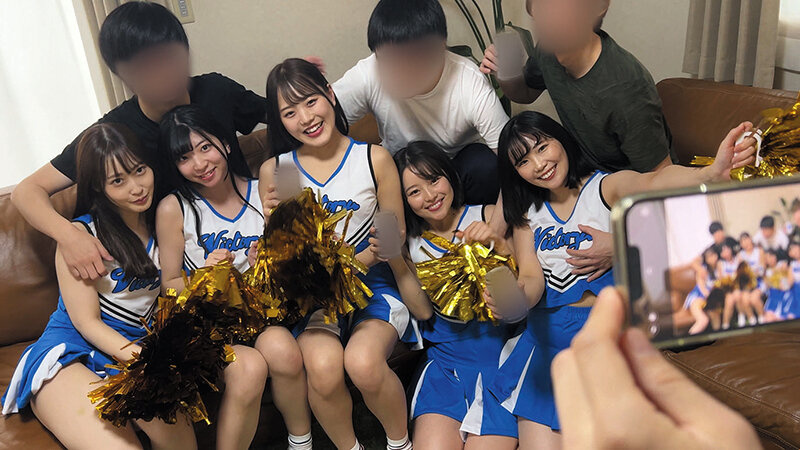 STSK-076 Super cute na cheerleaders Cheerleading club training camp