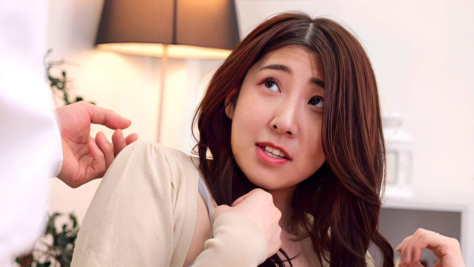 BASJ-010 Cuckolding her husband because he loves his job more than his wife